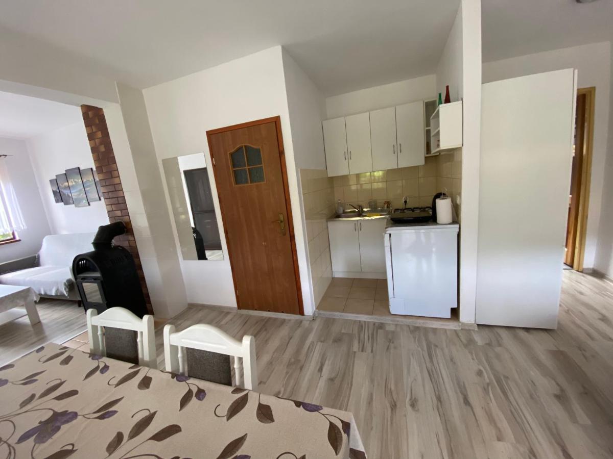 Domek Letniskowy Nad Jeziorem Wiejskim Lakie Exterior foto