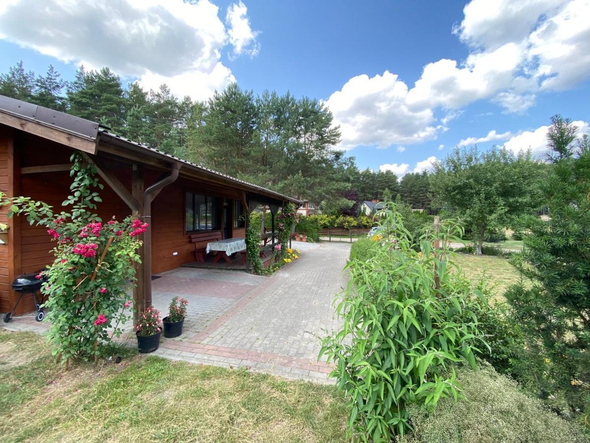Domek Letniskowy Nad Jeziorem Wiejskim Lakie Exterior foto