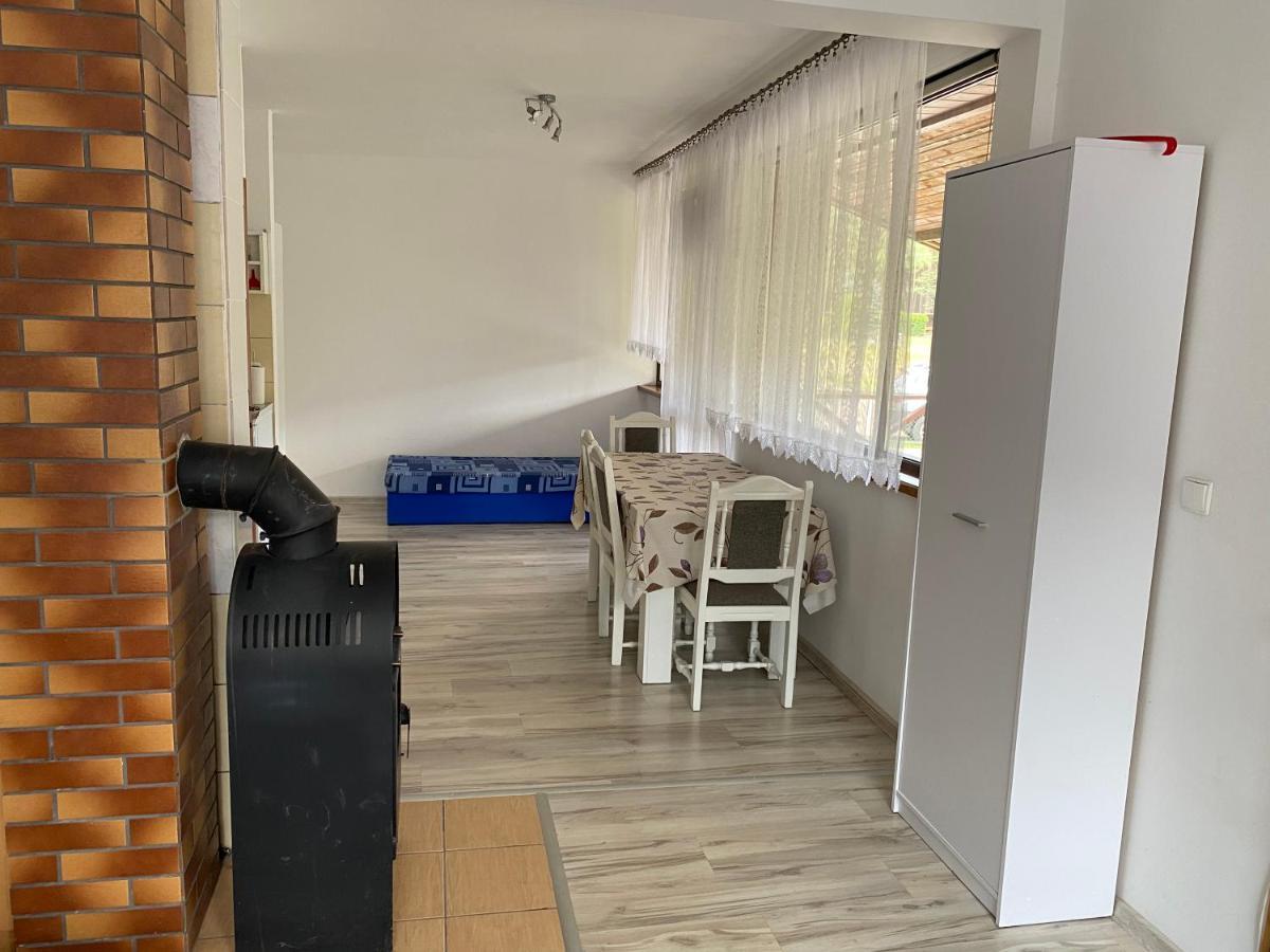 Domek Letniskowy Nad Jeziorem Wiejskim Lakie Exterior foto